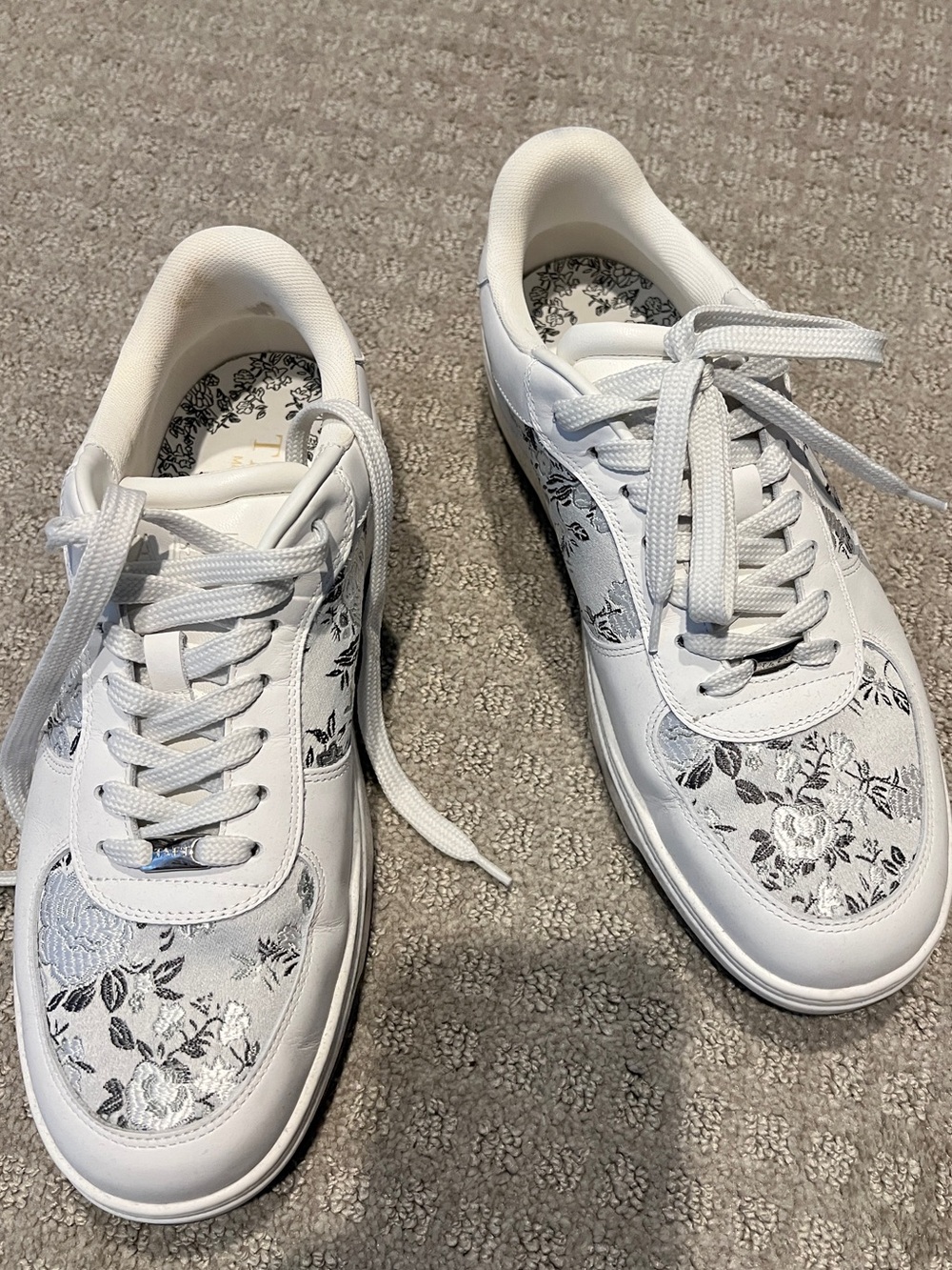 Taft White Sneakers with Black Floral Pattern